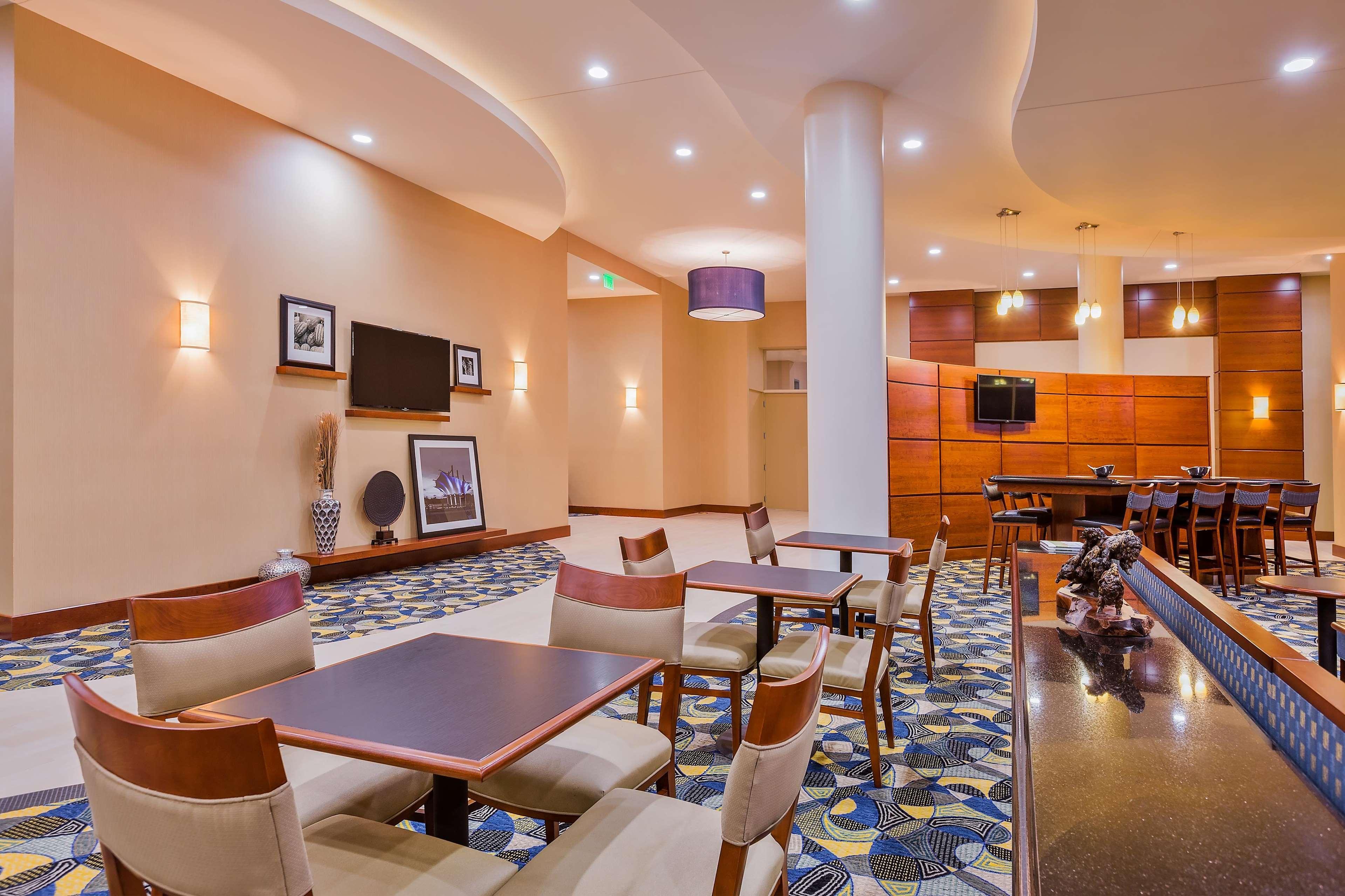 Hampton Inn & Suites Owensboro Downtown Waterfront Buitenkant foto