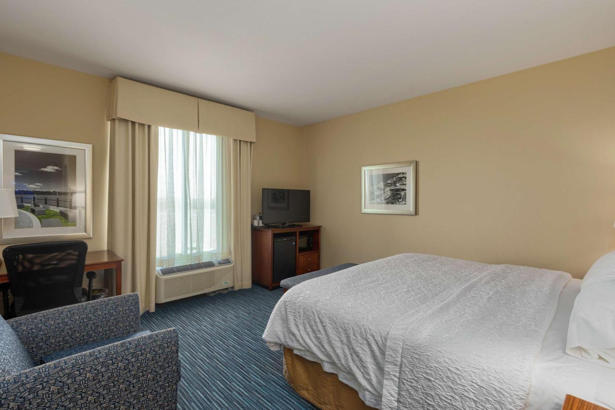 Hampton Inn & Suites Owensboro Downtown Waterfront Buitenkant foto